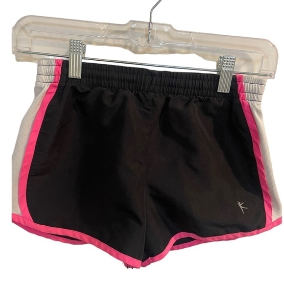 Danskin Black Girls Shorts Size 7 - Picture 1 of 2